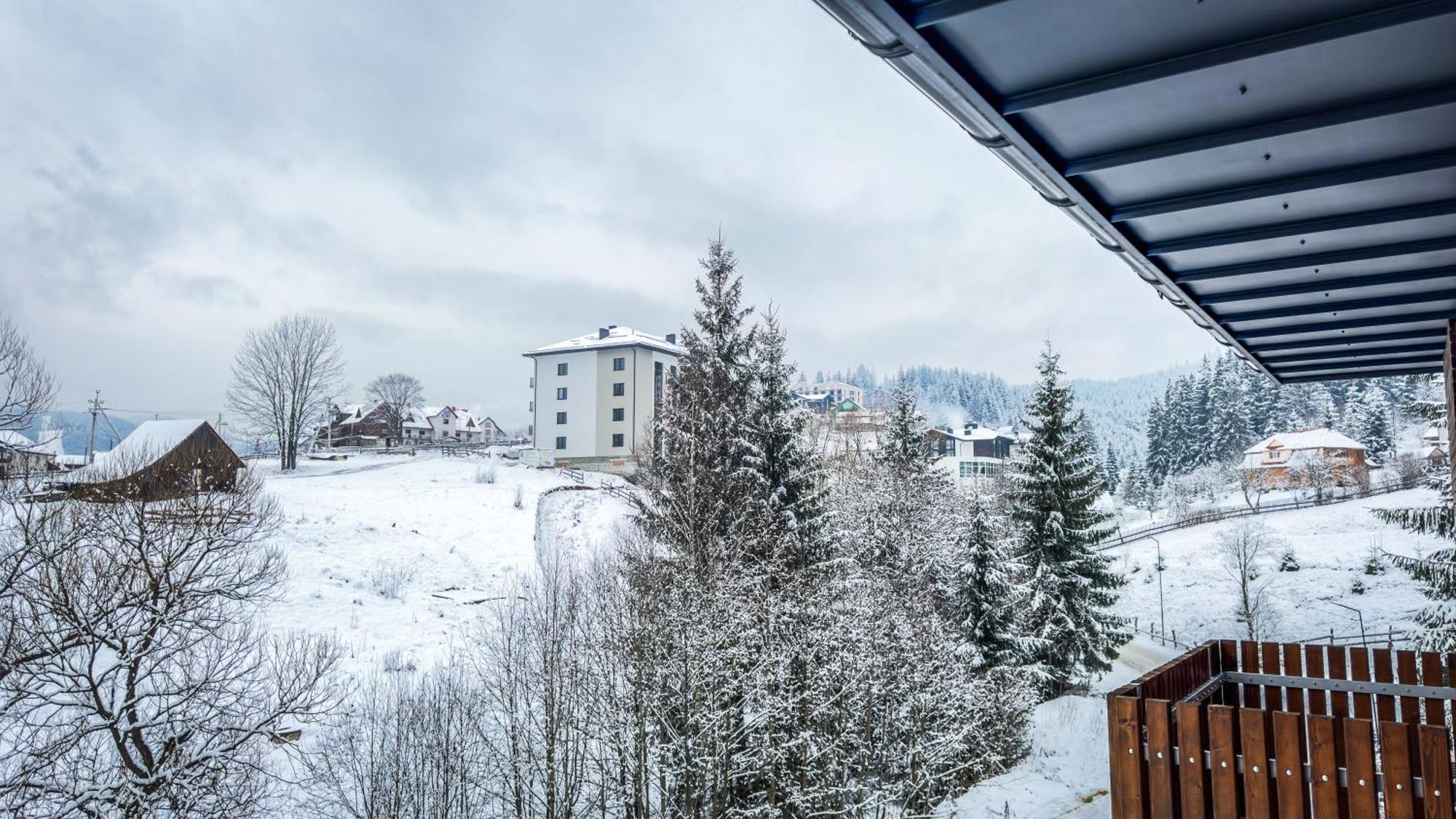 Hotel Lion Bukovel Exterior foto